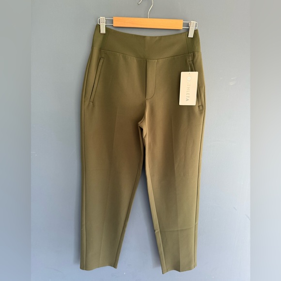 Athleta Pants - Athleta Green Cropped Ankle Pants with Stretch Waistband